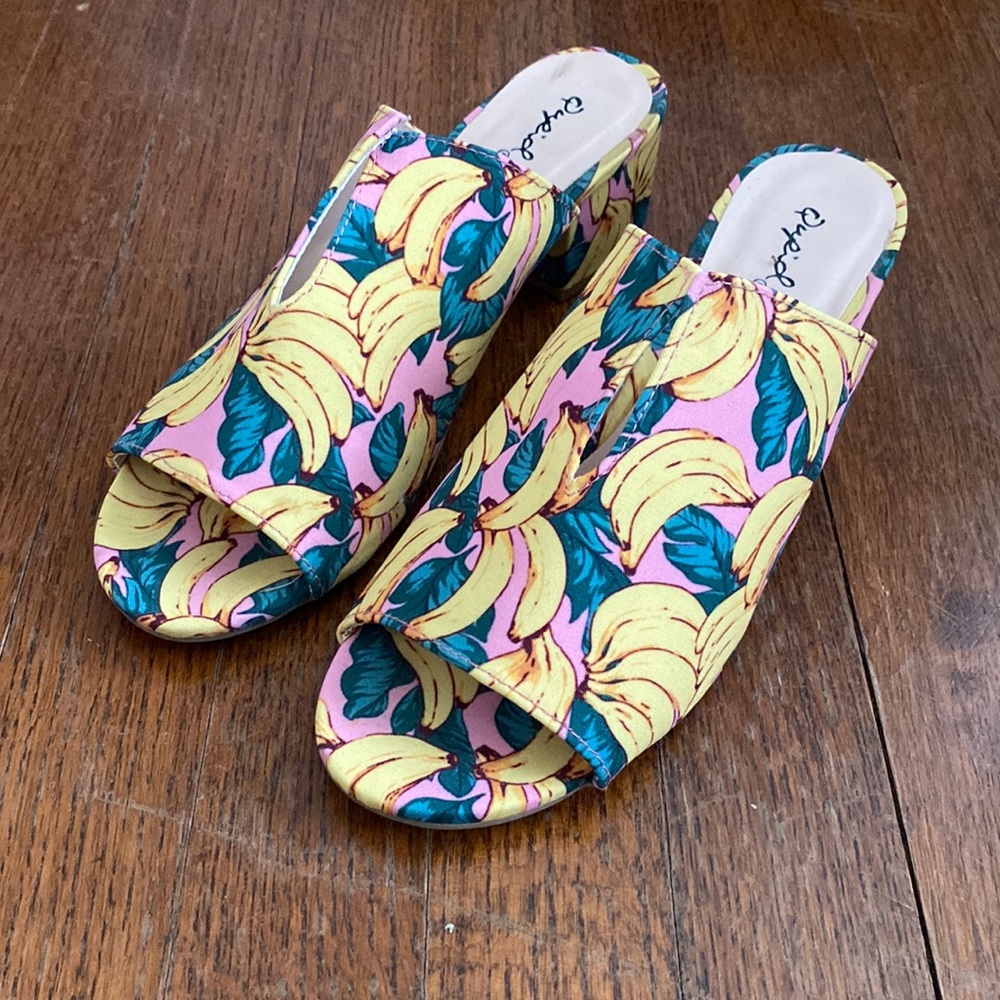 Quipid slip-ons